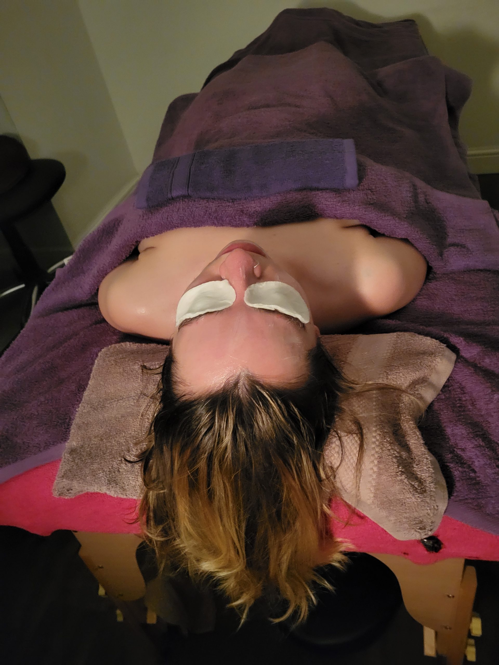 Winnie, experienced massage therapist at Win Diamond Beauty Spa